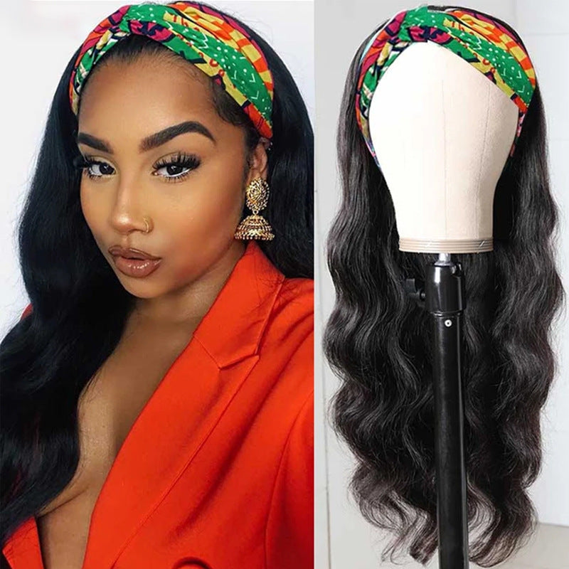 Long Curly Black Synthetic Wig – Stylish Mid-Section Curly Design