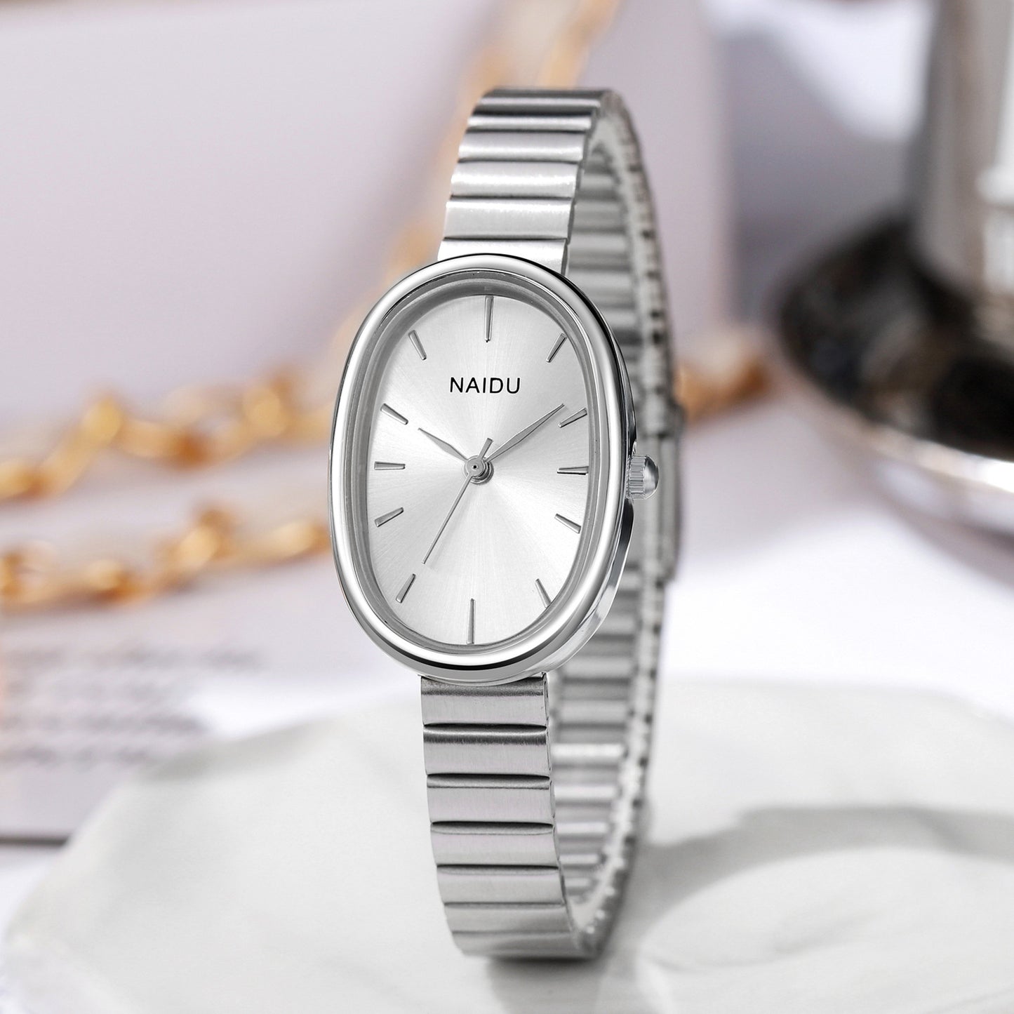 Girls Watch with Bamboo-Link Strap – Classic Oval Small Dial