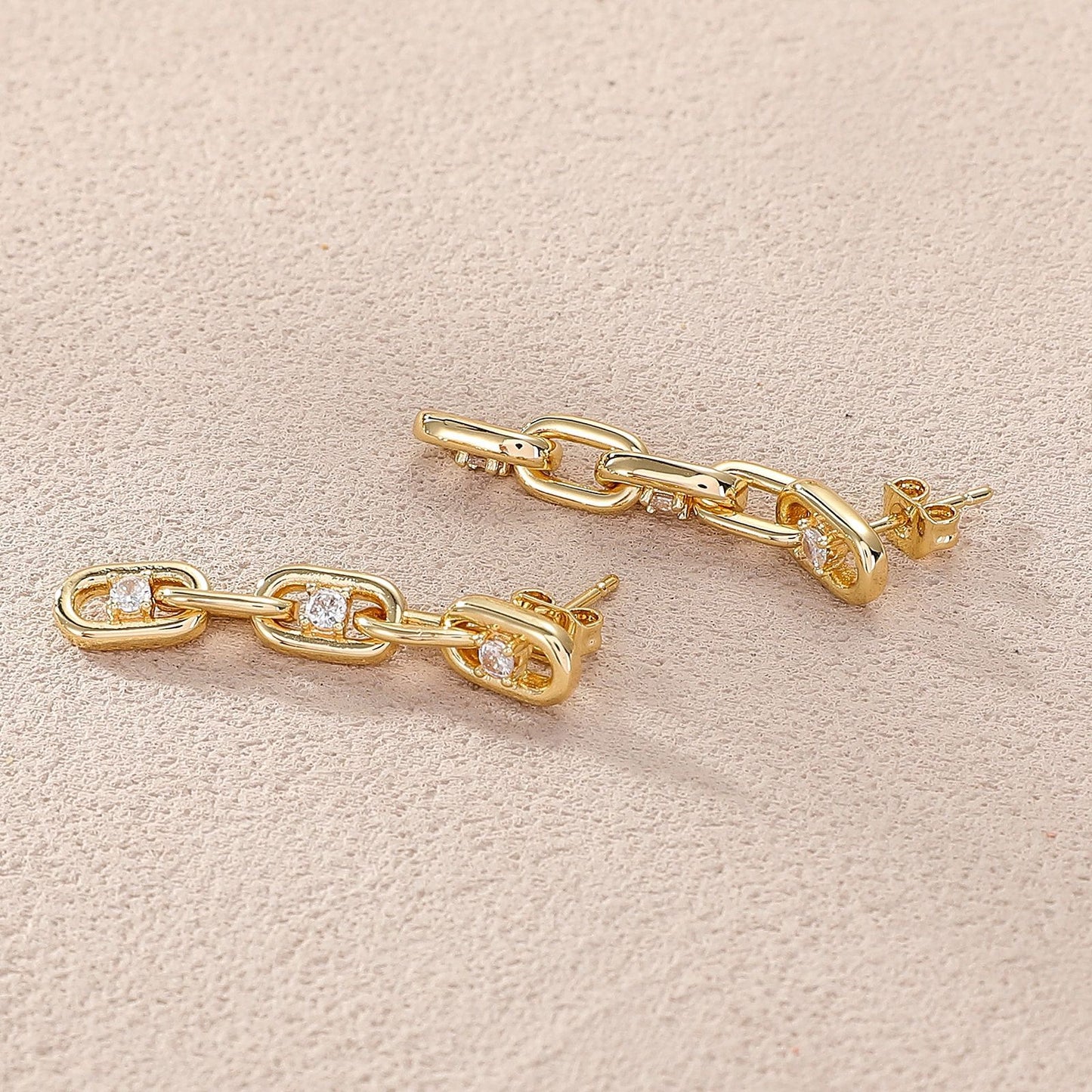 Niche Luxury Fashion Earrings – Trendy Designer-inspired Look