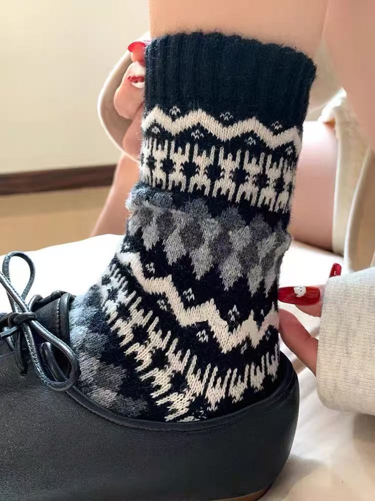 Nordic Fair Isle Wool Winter Socks for Cold Weather Wear Pair