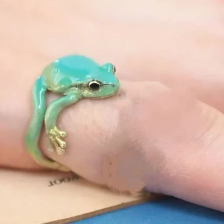 Adjustable Frog Design Fashion Ring