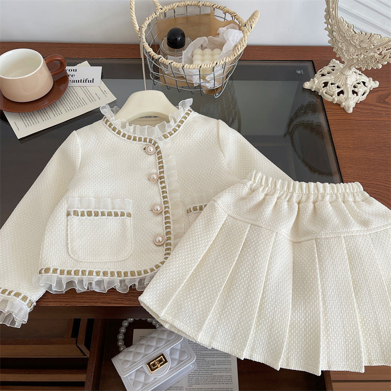 Baby's stylish and fashionable pleated skirt