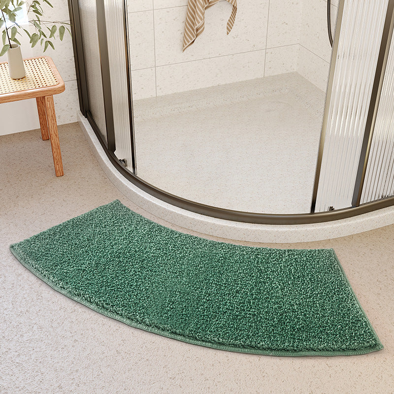 Curved floor mat for the bathroom