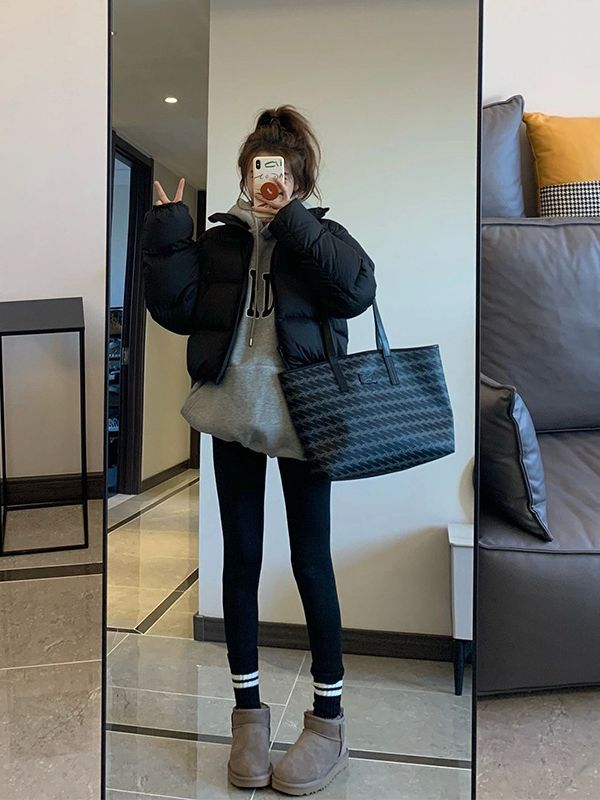 Women's Short Puffer Down Jacket Coats for Warmth & Style
