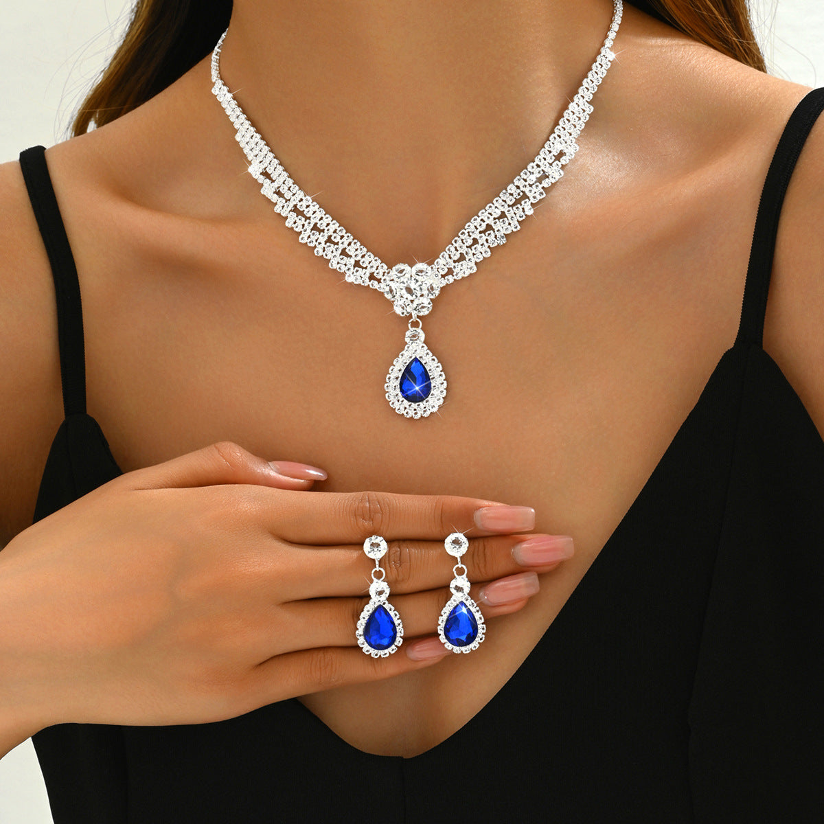 Buy Chic Diamond Teardrop Flower Necklace Set for Elegant Women
