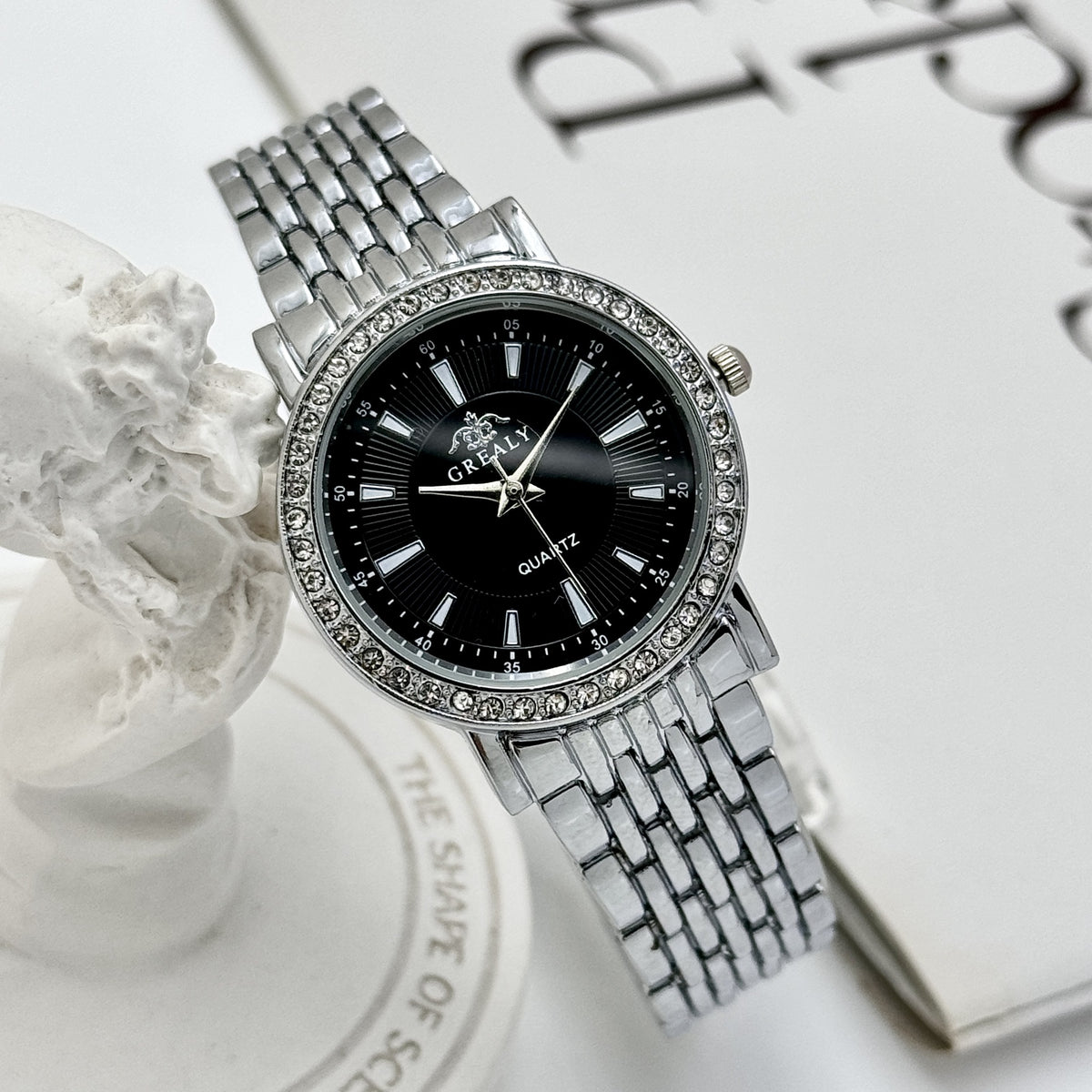 Fashion Luminous Quartz Women Watch