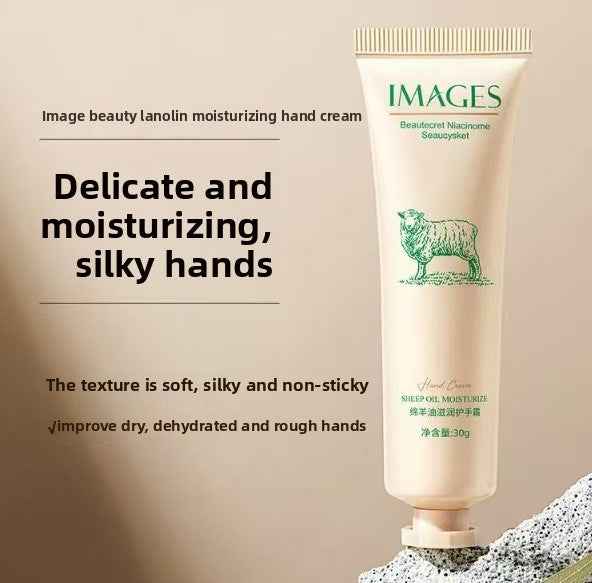Hair mask helps restore dry and frizzy hair.