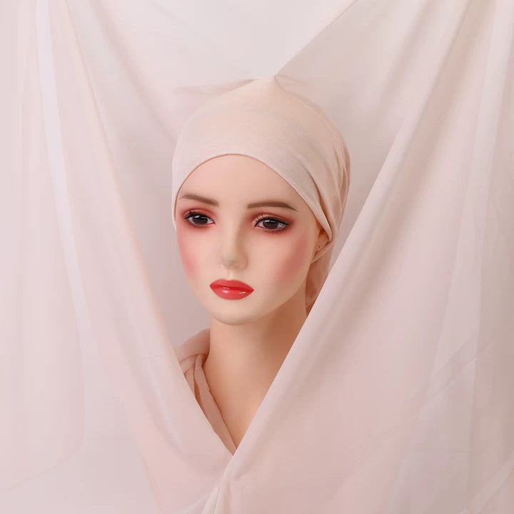 Magnetic-clasp integrated scarf