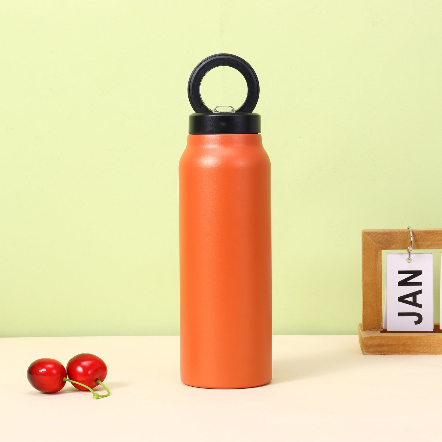 Magnetic Lid Insulated Sports Water Bottle with Phone Holder