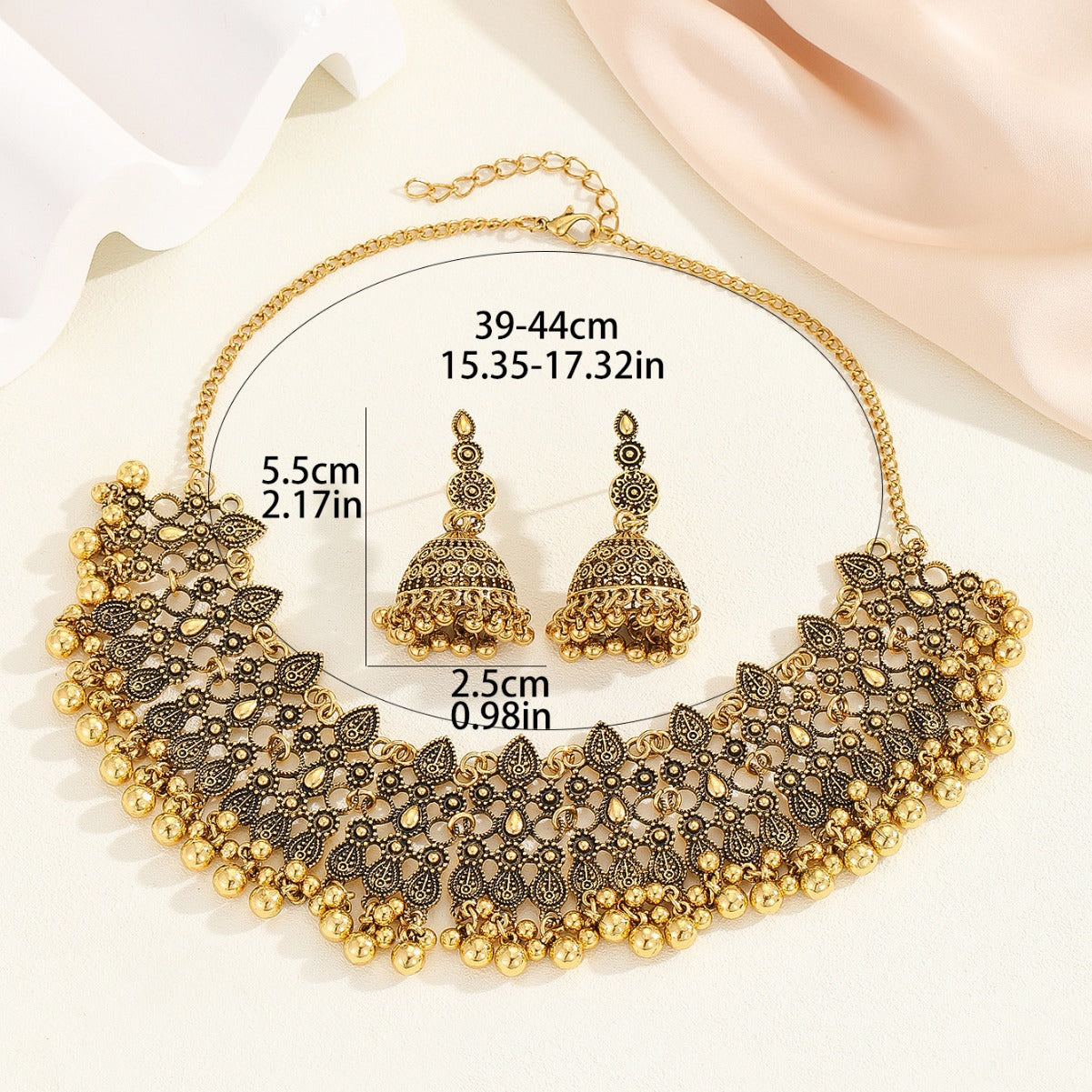 metal necklace set