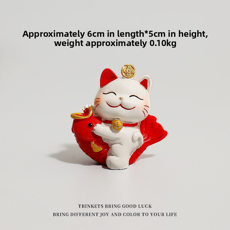 Mini office desk decoration of Maneki Neko (Money Cat)