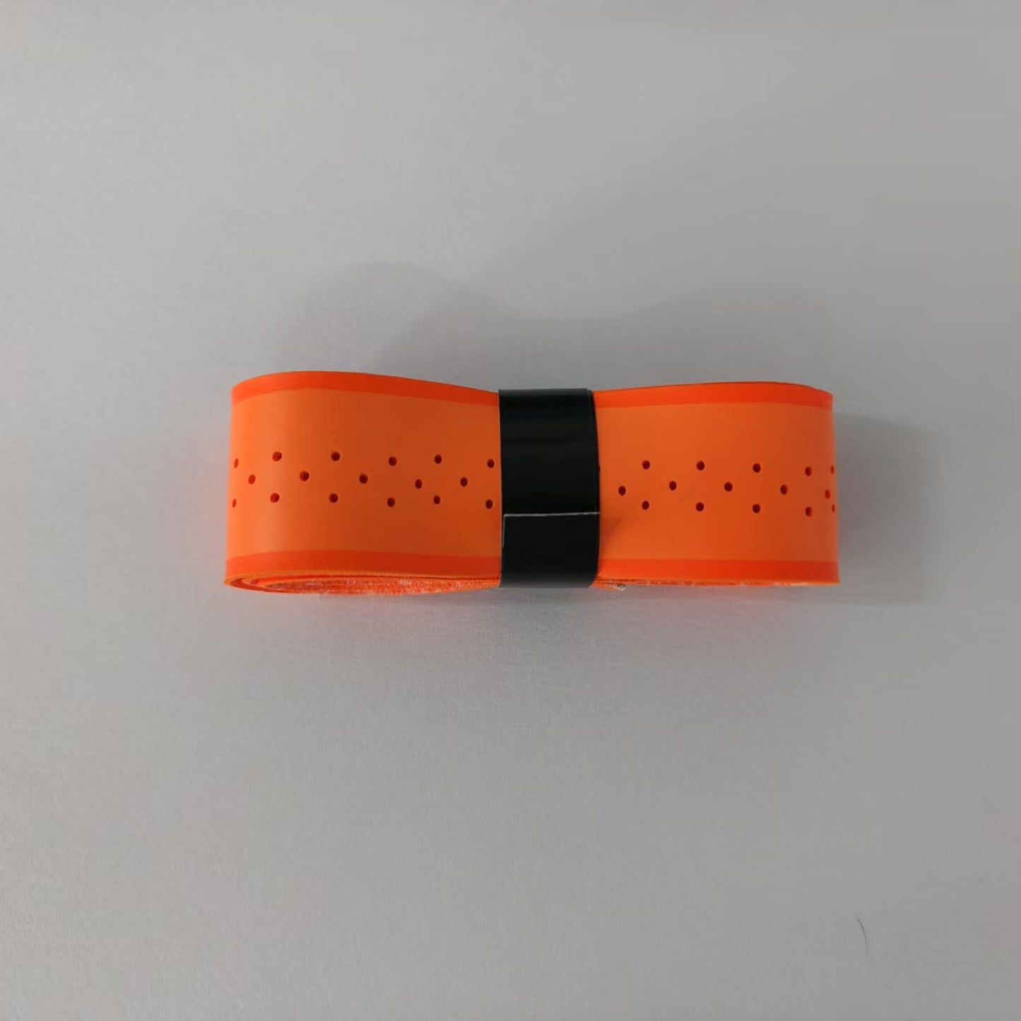 Non-slip grip strap
