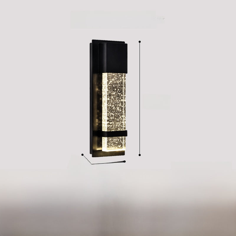Outdoor wall lamp