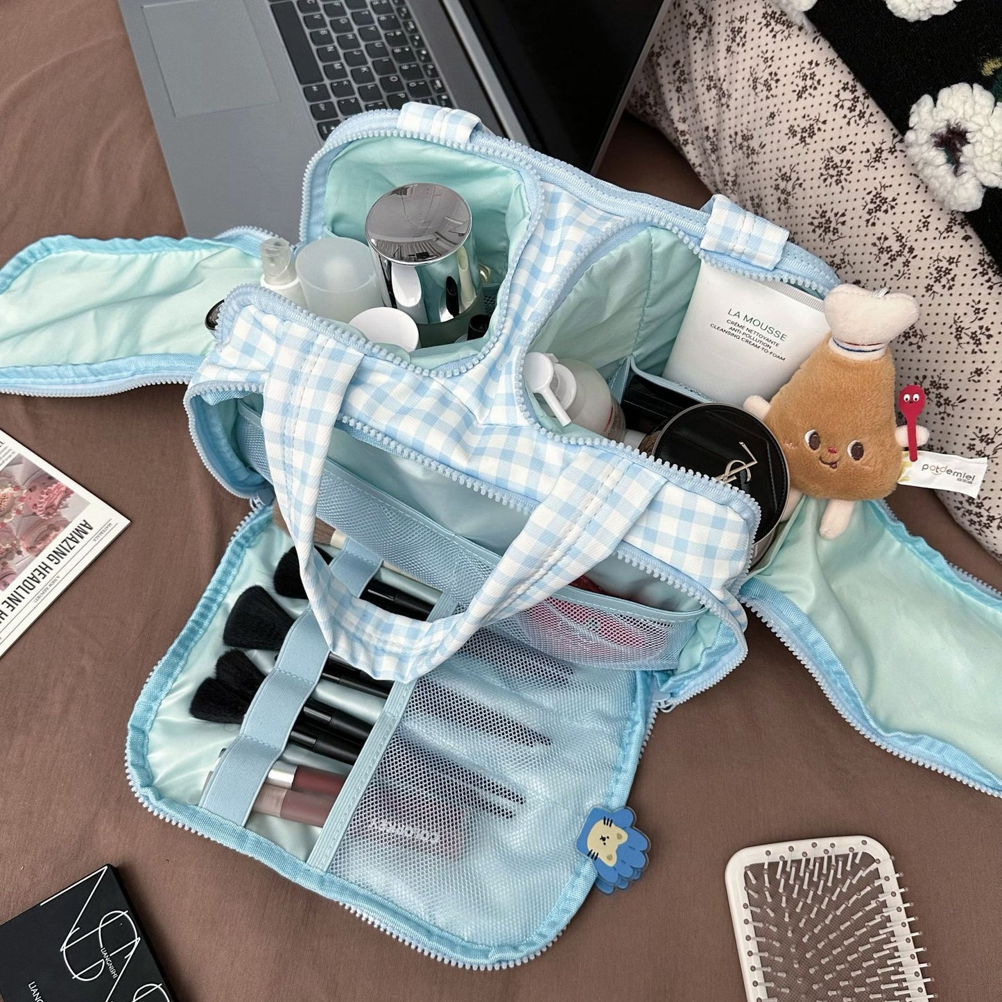 Portable Large Capacity Cosmetic Bag