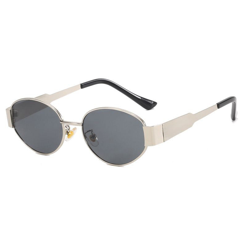 Retro oval-framed sunglasses