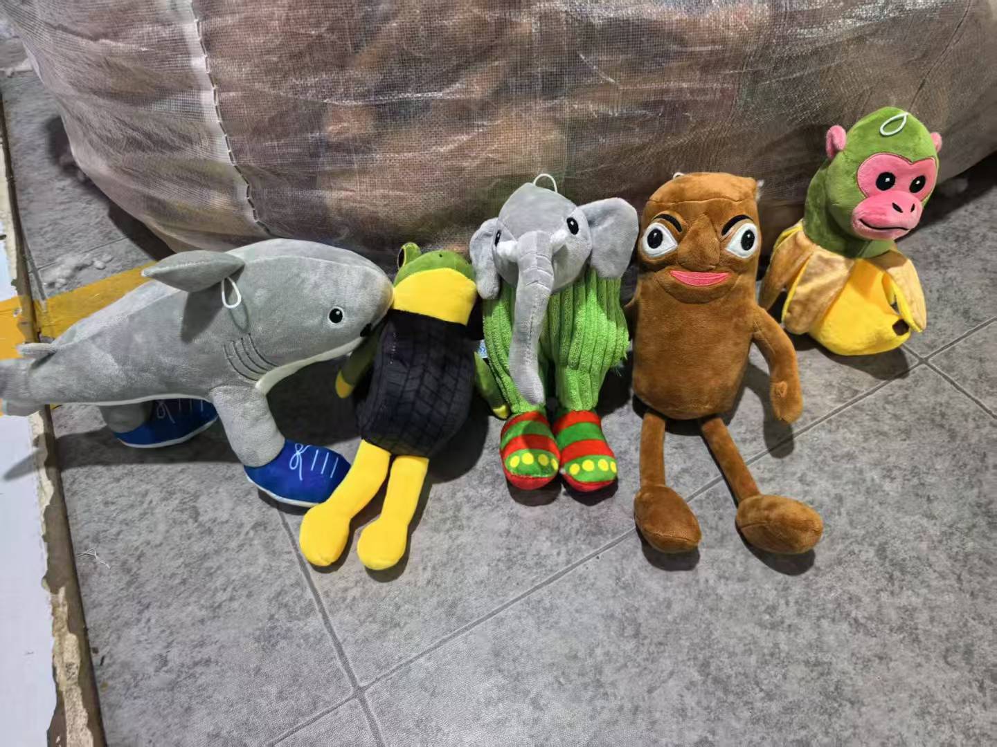 "Shan Hai Jing" plush toy