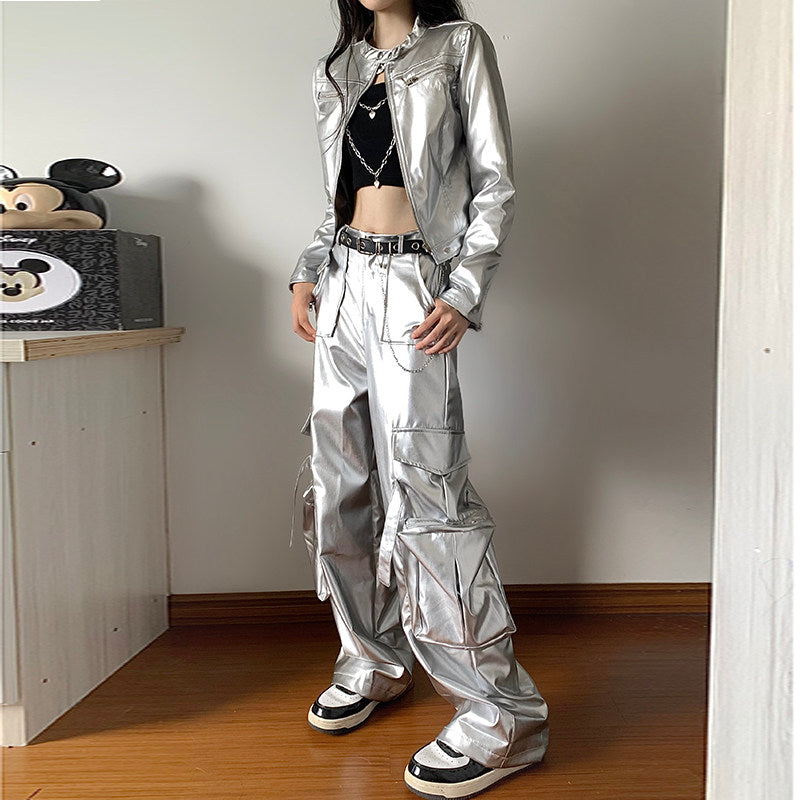 Silver long-sleeved short coat and cargo pants