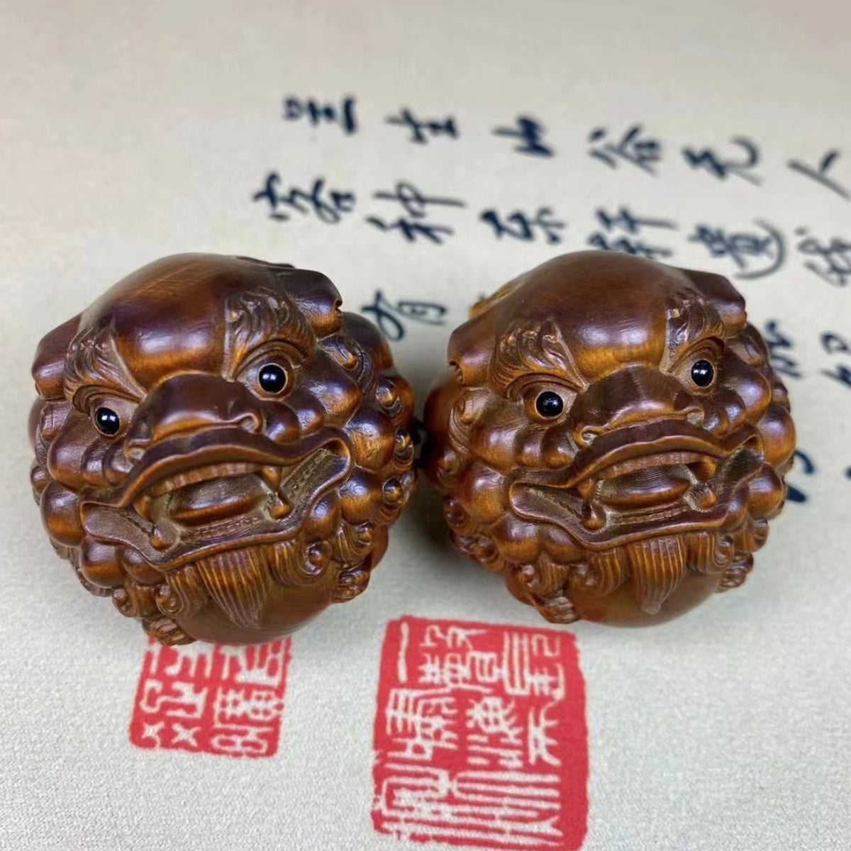 Small leaf rosewood carving