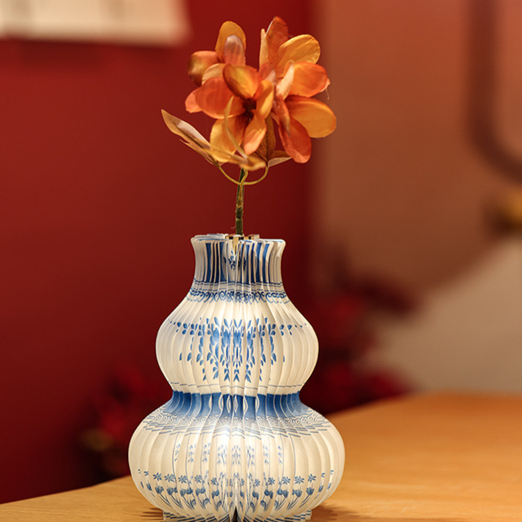 Suzhou Museum Blue and White Porcelain Gourd Folding Lamp Night Light