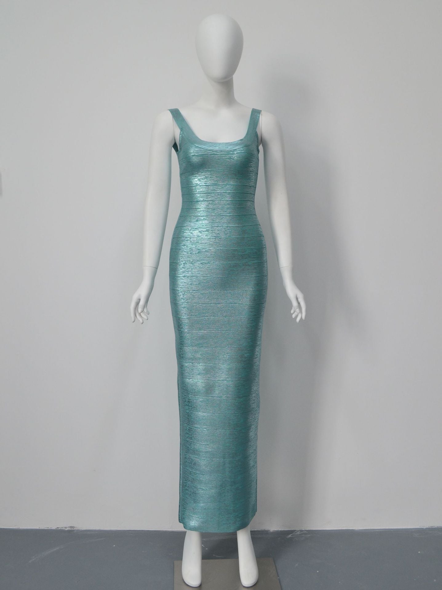 Women's fitted evening gown
