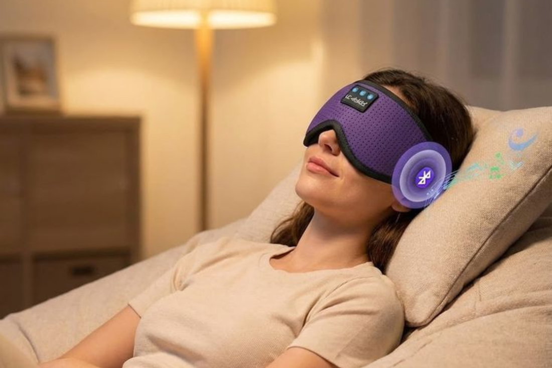 globalswanky.com/blogs/health-wellness/best-fitness-tracker-women