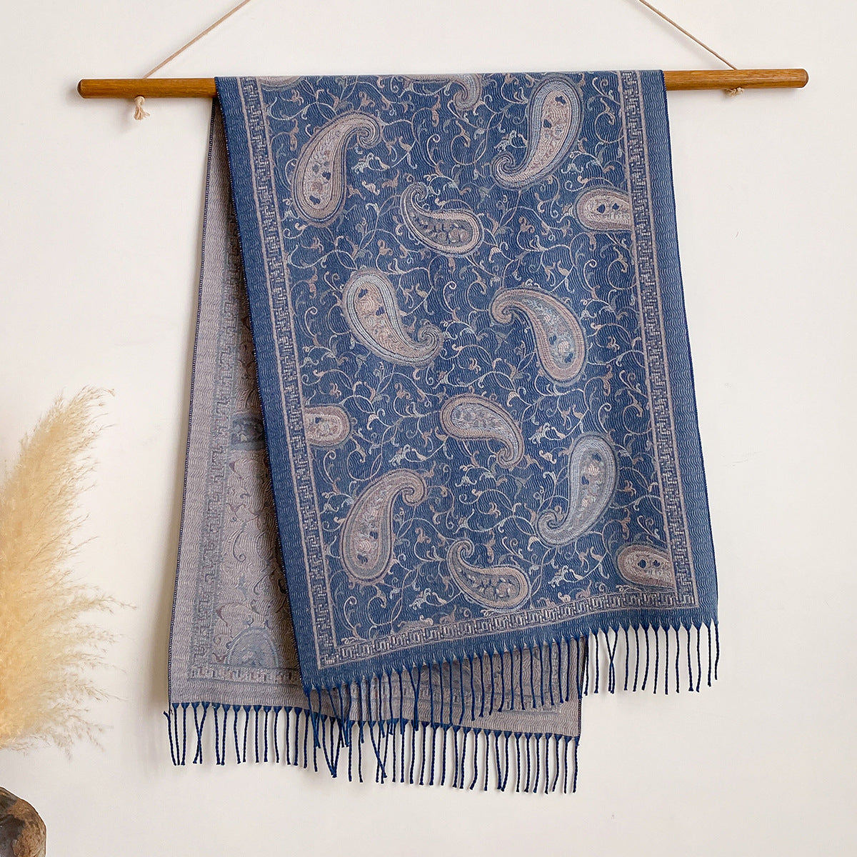 New Cashmere-look Scarf With Cashew Pattern for Women