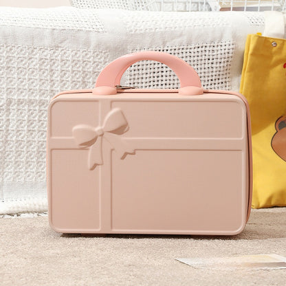 14-inch handbag for fashionable makeup