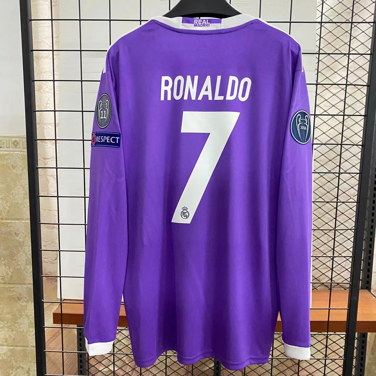 1617 Real Madrid Away Long-Sleeved Suit Jersey No. 7 Ronaldo Football Shirt