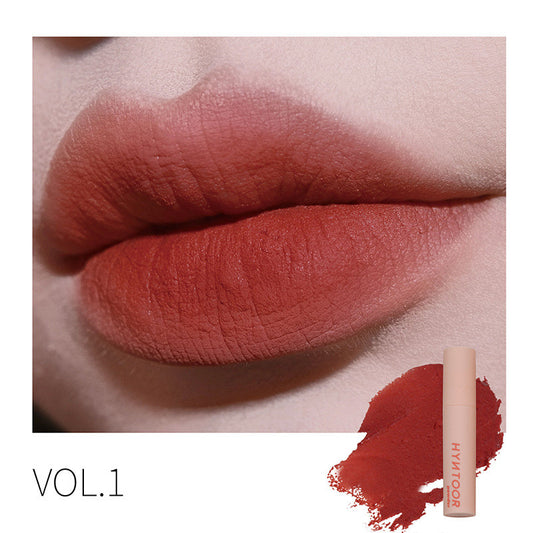 Macaron Pink Matte Lip and Cheek Dual-Use – Velvet Lip Glaze