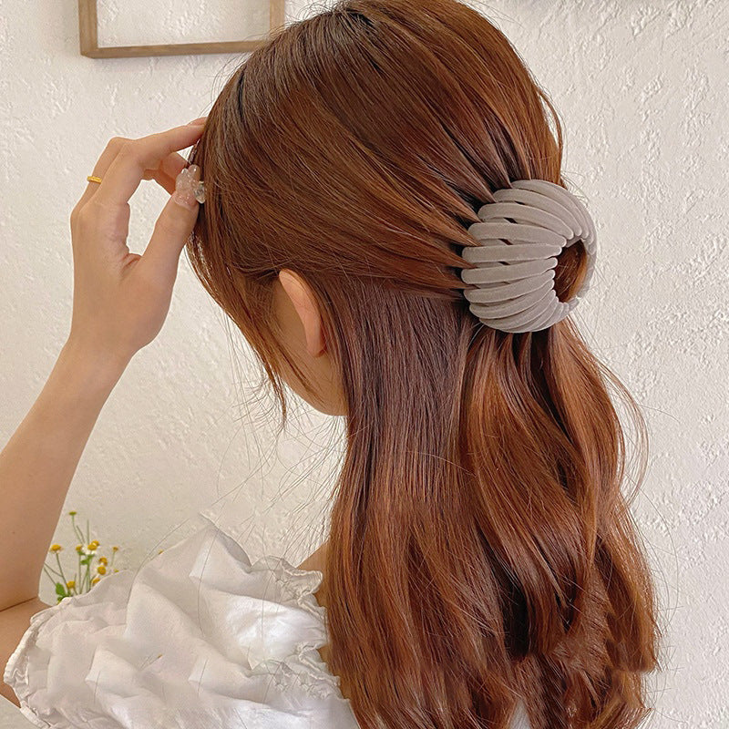 Women Hollow Hair Circle Hairpin – Secure and Stylish Ponytail