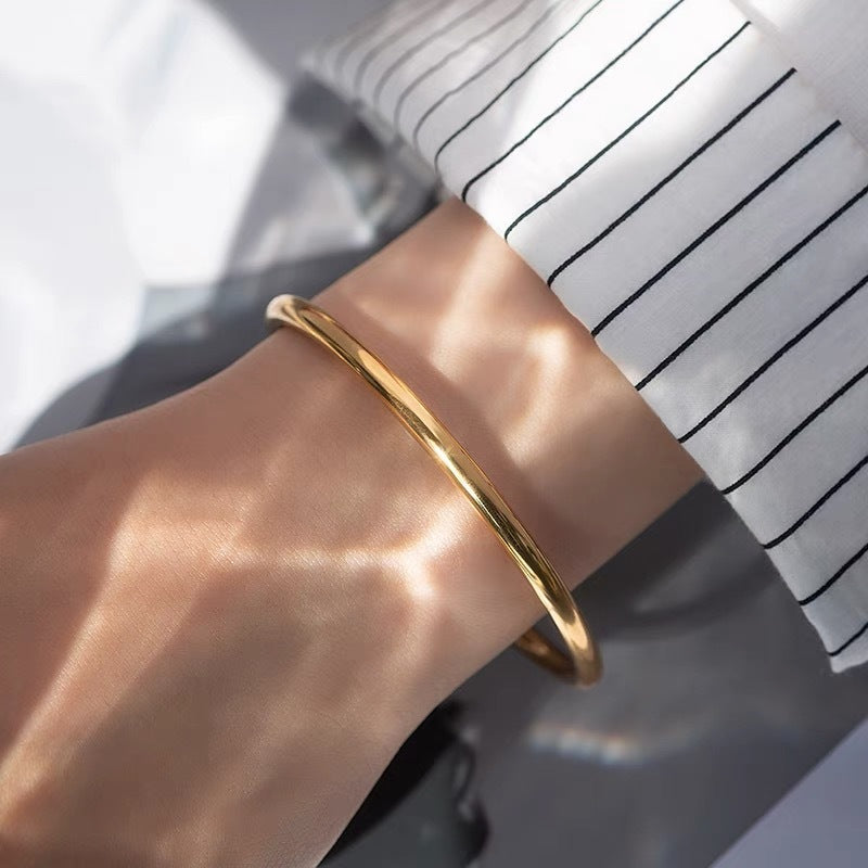 18K Gold Plain Ring Bracelet
