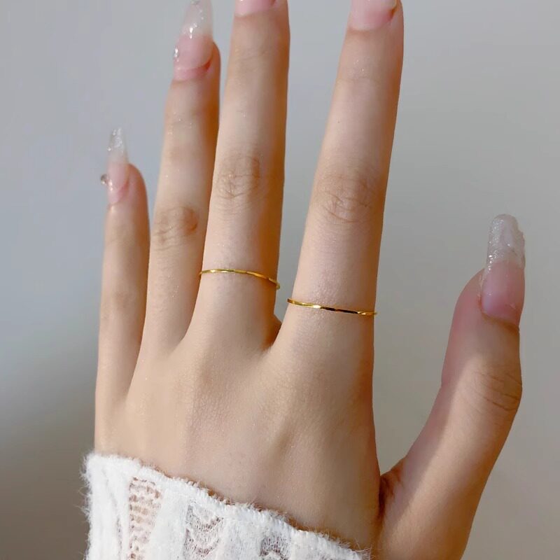 18K Gold Ultra-Thin Smooth Ring