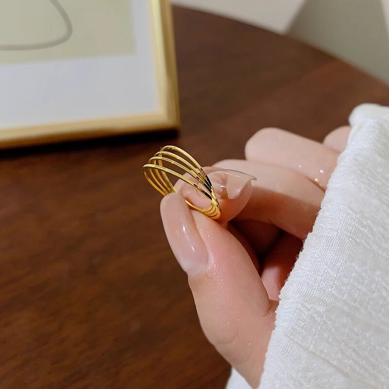 18K Gold Ultra-Thin Smooth Ring