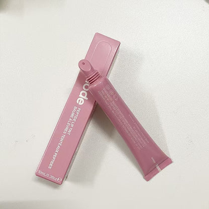Moisturizing tinted lip gloss and lipstick