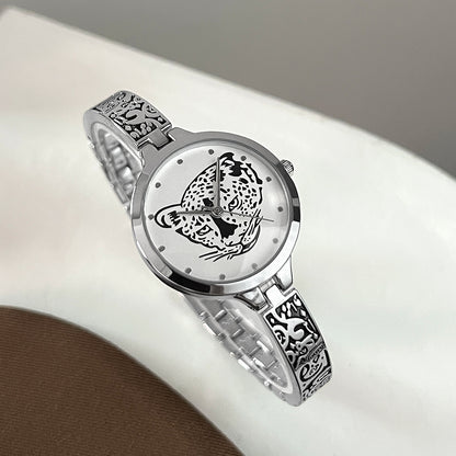 Exquisite Stylish Quartz Watch with Luminous Design.