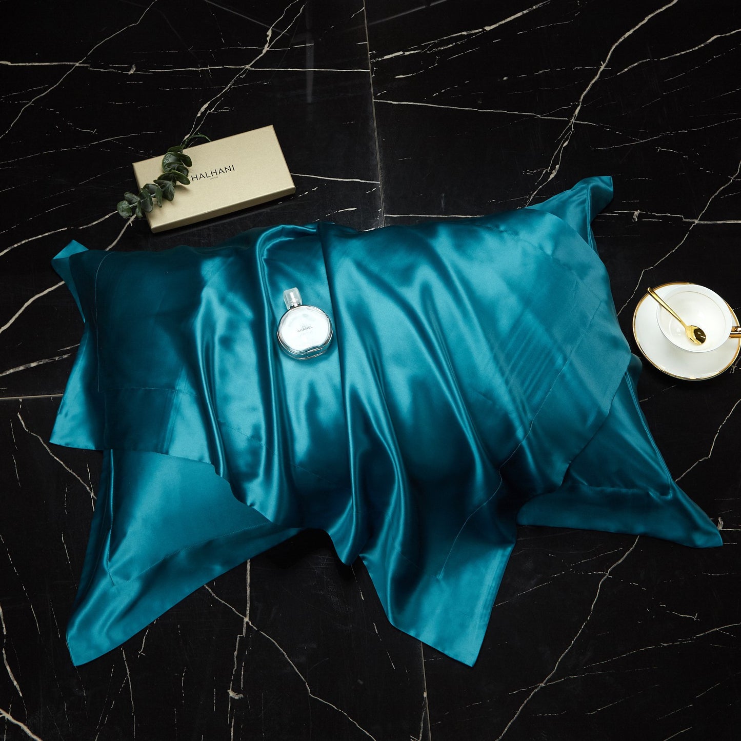 Luxury Mulberry Silk Pillowcase for Soft Hair and Skin Care