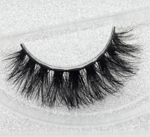 Buy 3D Mink Eyelashes – Natural & Luxurious Lashes