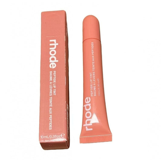 Moisturizing tinted lip gloss and lipstick