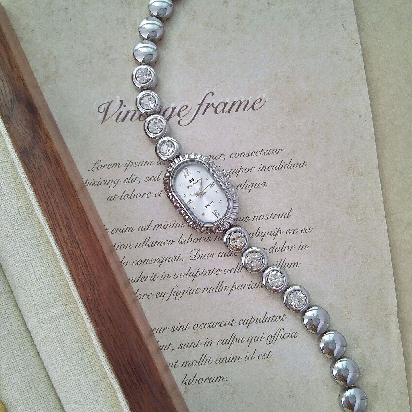 Women’s Mid Century Light Luxury - Oval Arch Fashion Watch