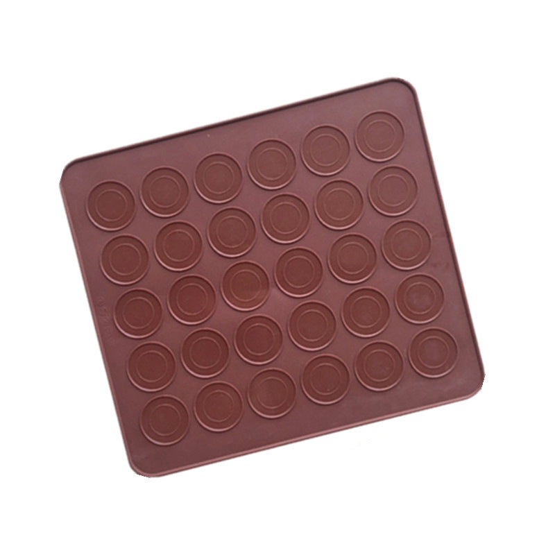 30-hole circular macaron tray