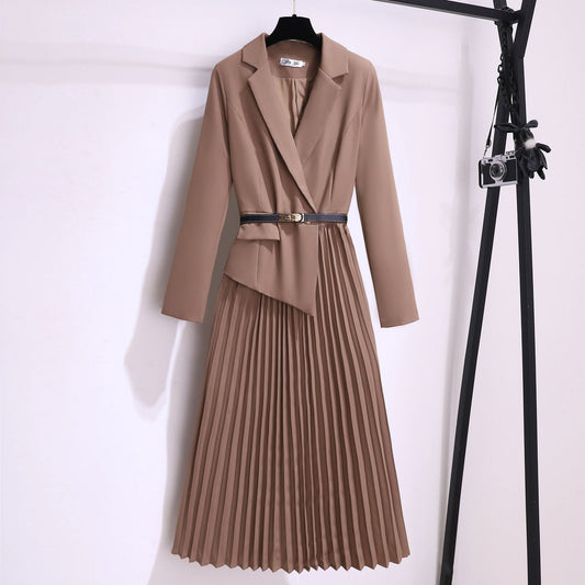 Suits with Pleated Dresses – Elegant, Stylish & Perfectly Tailored Outfit for Formal and Modern Fashion Looks
