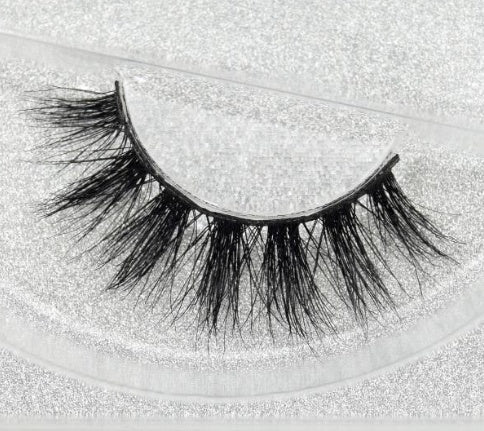 Buy 3D Mink Eyelashes – Natural & Luxurious Lashes
