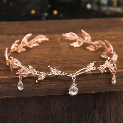 Water Drop Crown Forehead Ornament – Elegant & Stylish