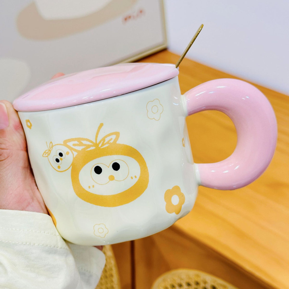 3D Embossed Butterfly Ceramic Mug with Lid and Spoon