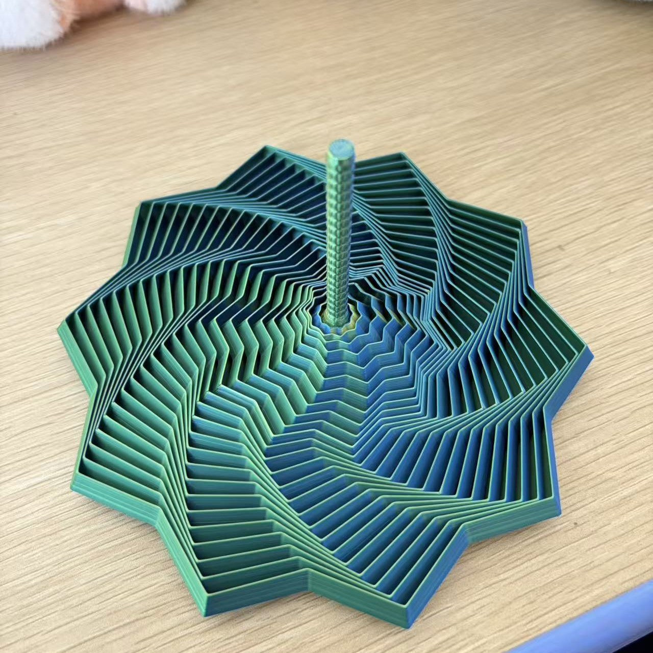 3D Printed Illusion Folding Polygon Desktop Toy