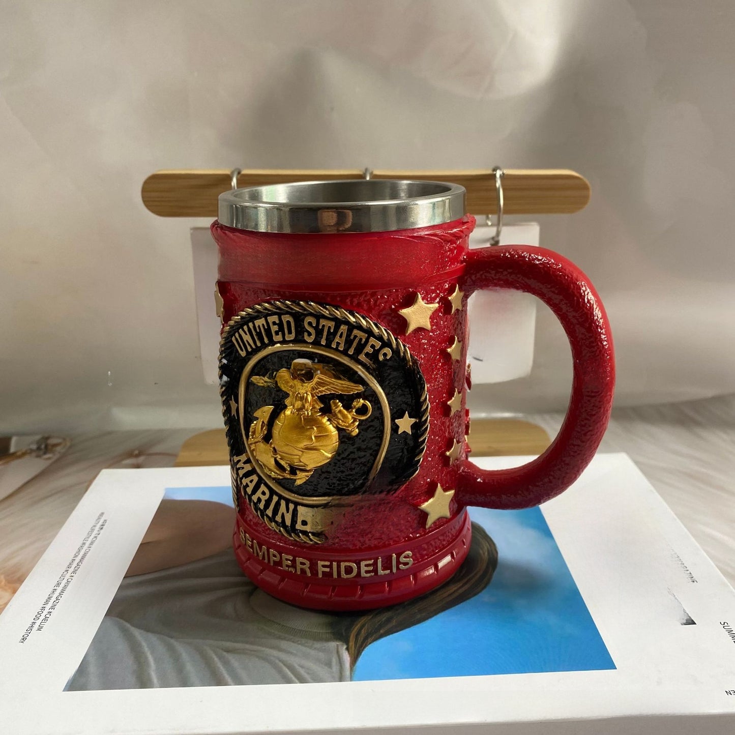 3D Relief Resin Thematic Decorative Mug