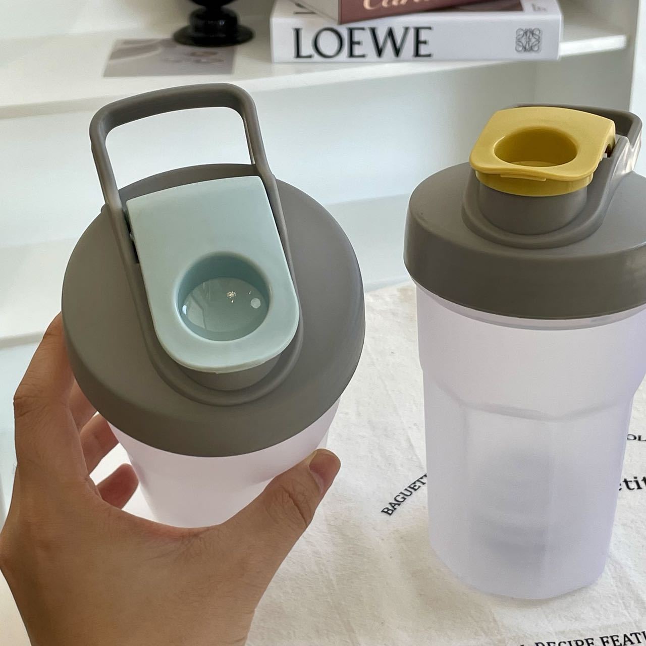 400ml Portable Shaker Cup for Protein Mixing
