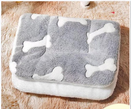 Four Seasons Pet Cat Mat Blanket Comfortable and Fashionable