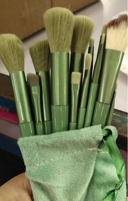 Makeup Brush Set 13Pcs Foundation Blush Eye Shadow Cosmetic