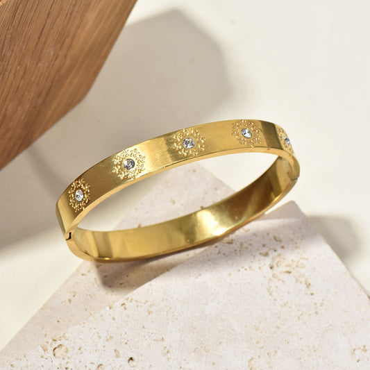 Retro Sunflower Diamond Encrusted Gold Polished Cuff Bracelet